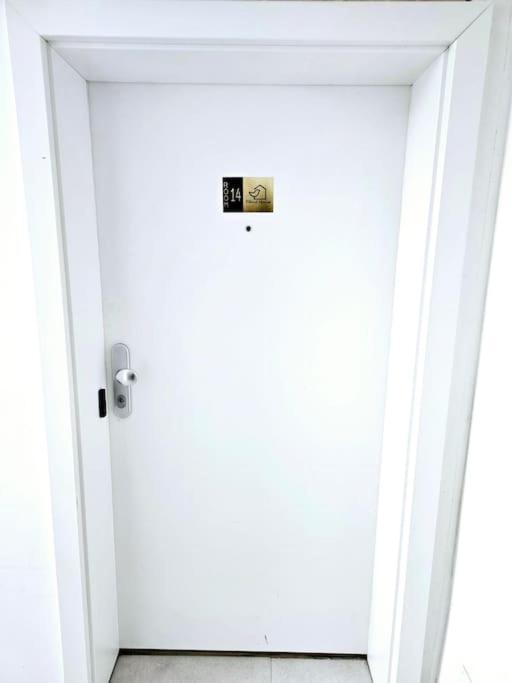 Bird Home Room 14 Klagenfurt am Woerthersee Exterior photo